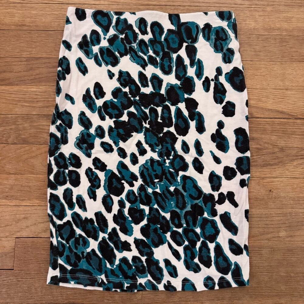 Karen Kane white green black T-shirt material knee length pencil skirt | XS
 b70